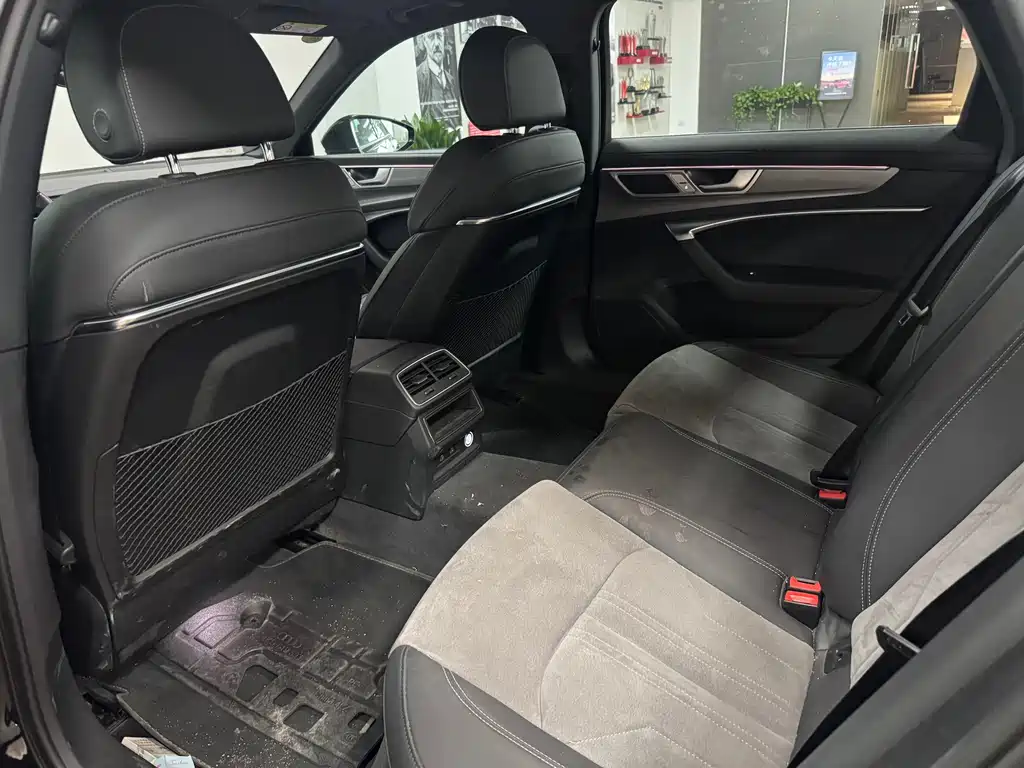 Audi A6L — миниатюра 7