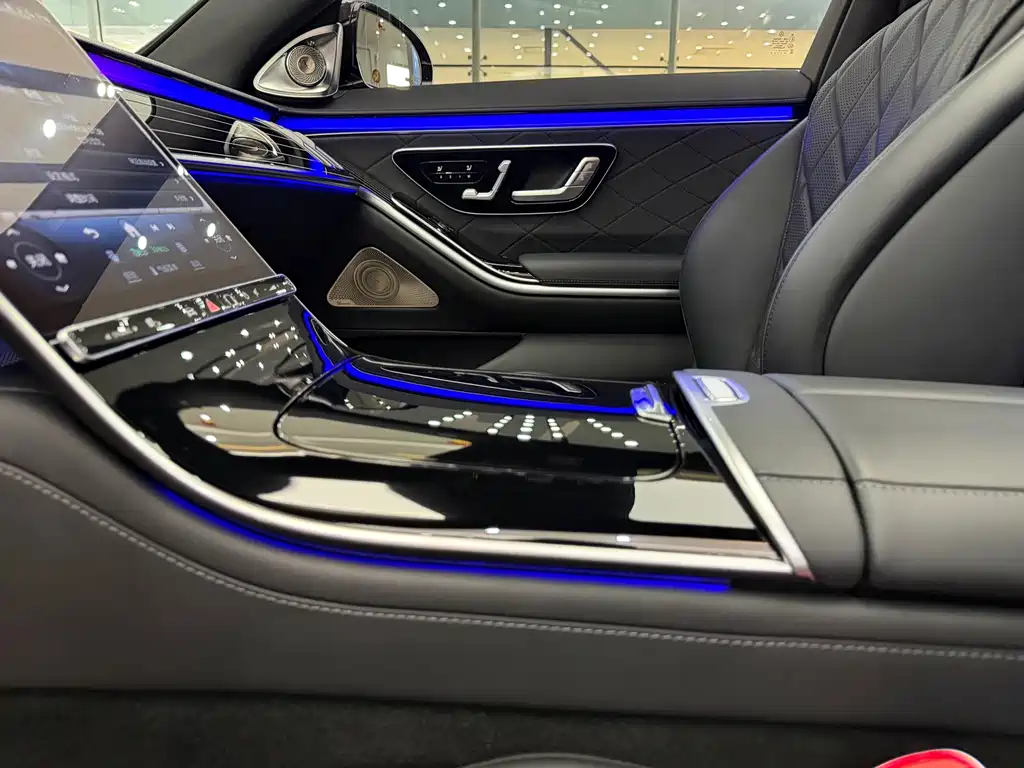 Mercedes-Benz S-Class — миниатюра 16