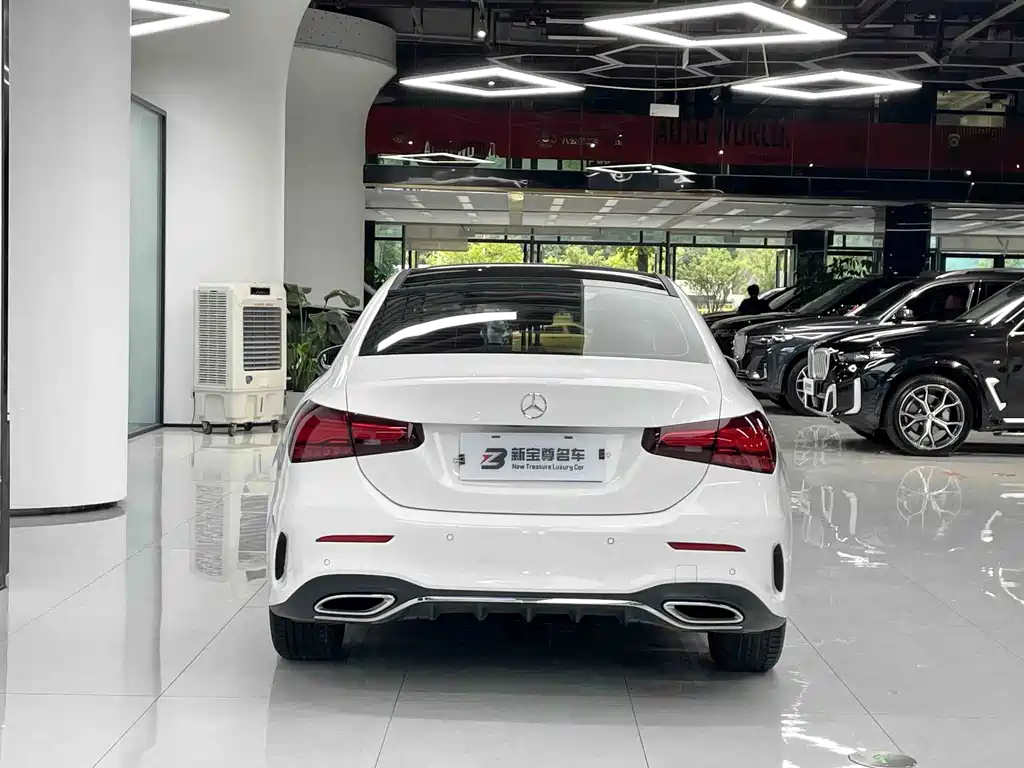 Mercedes-Benz A-Class — миниатюра 11