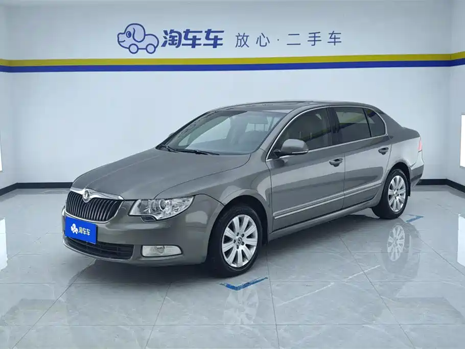 Skoda Superb 2011