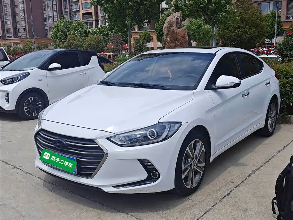 Hyundai Elantra 2019