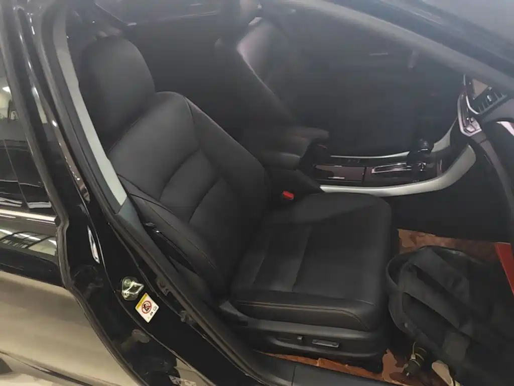 Honda Accord — миниатюра 25
