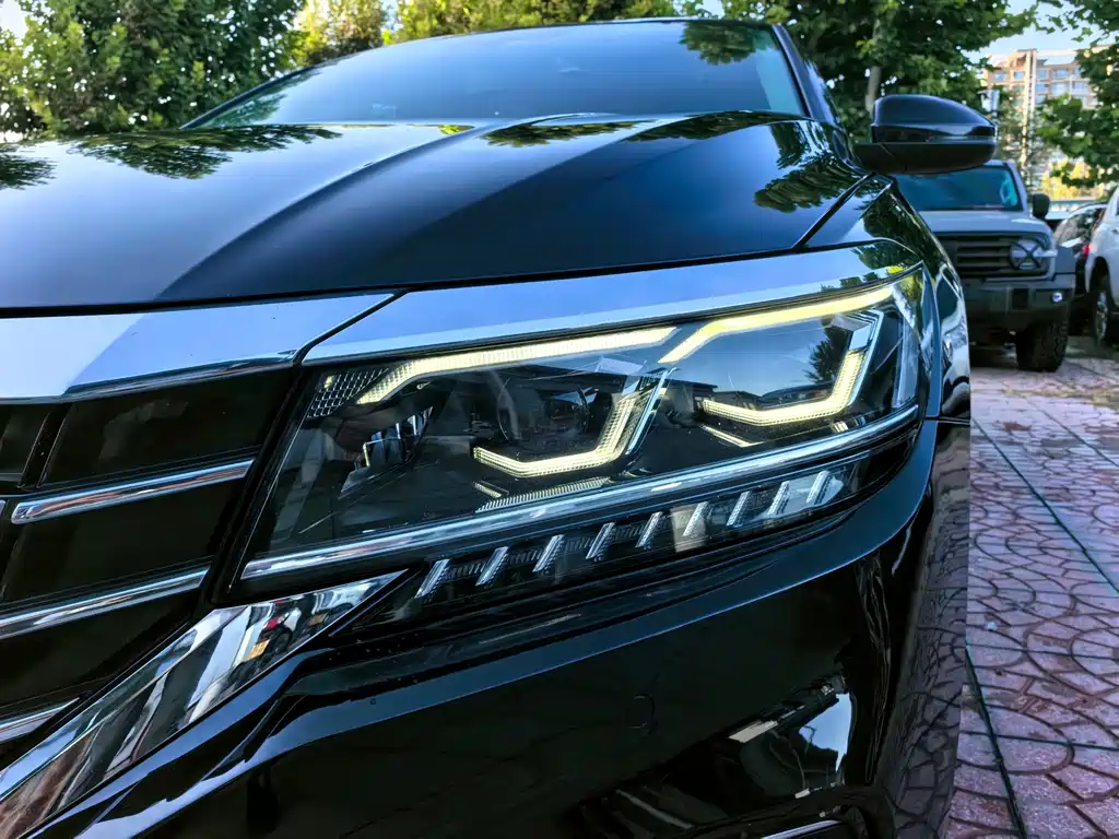 Volkswagen Passat — миниатюра 11