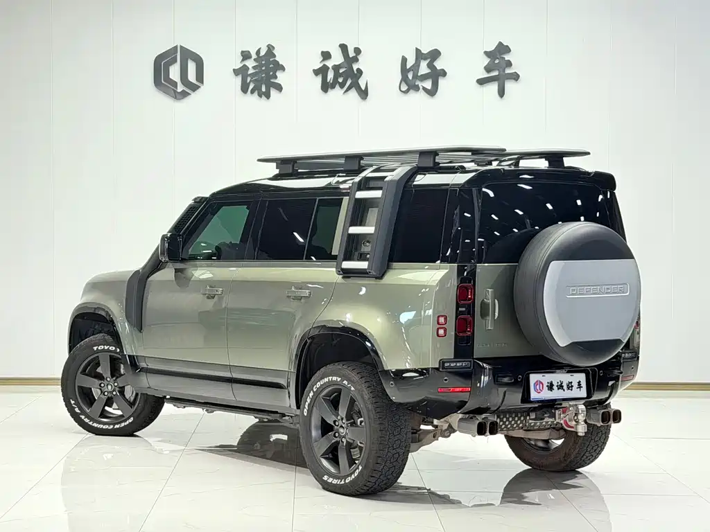 Land Rover Defender — миниатюра 7