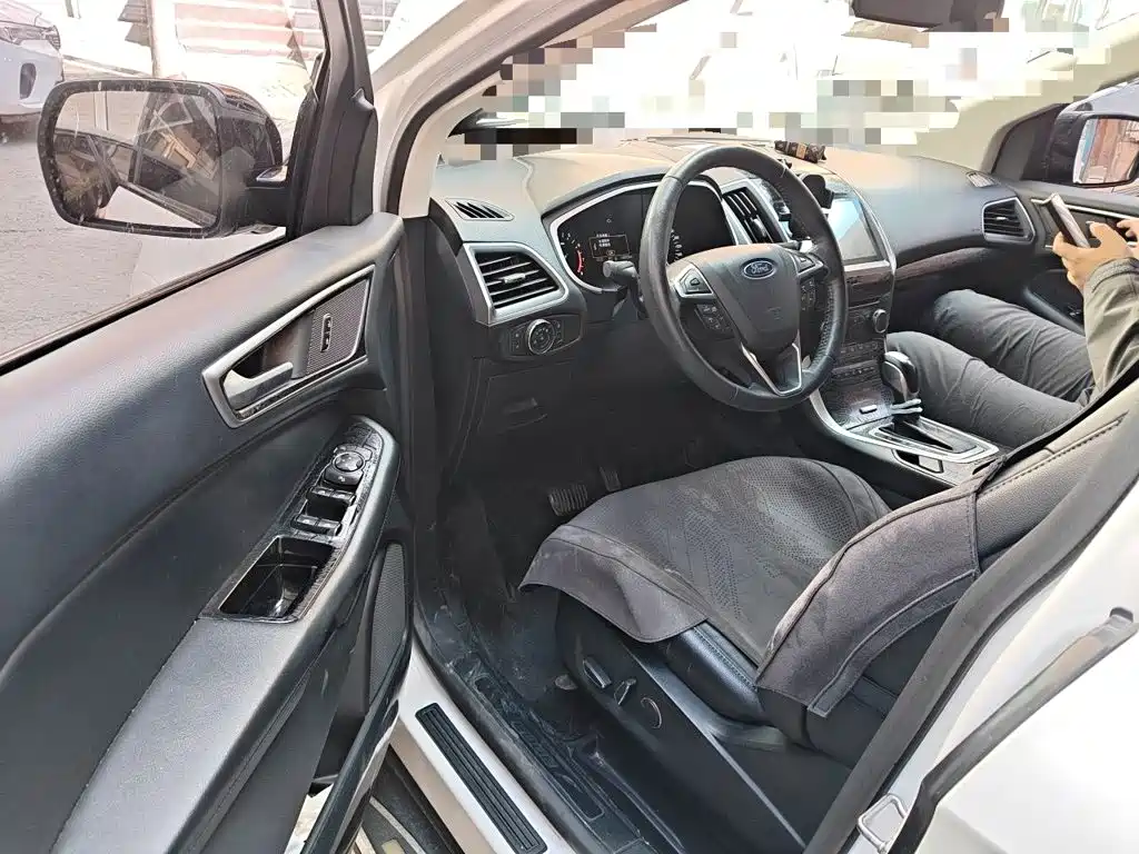 Ford Edge — миниатюра 17