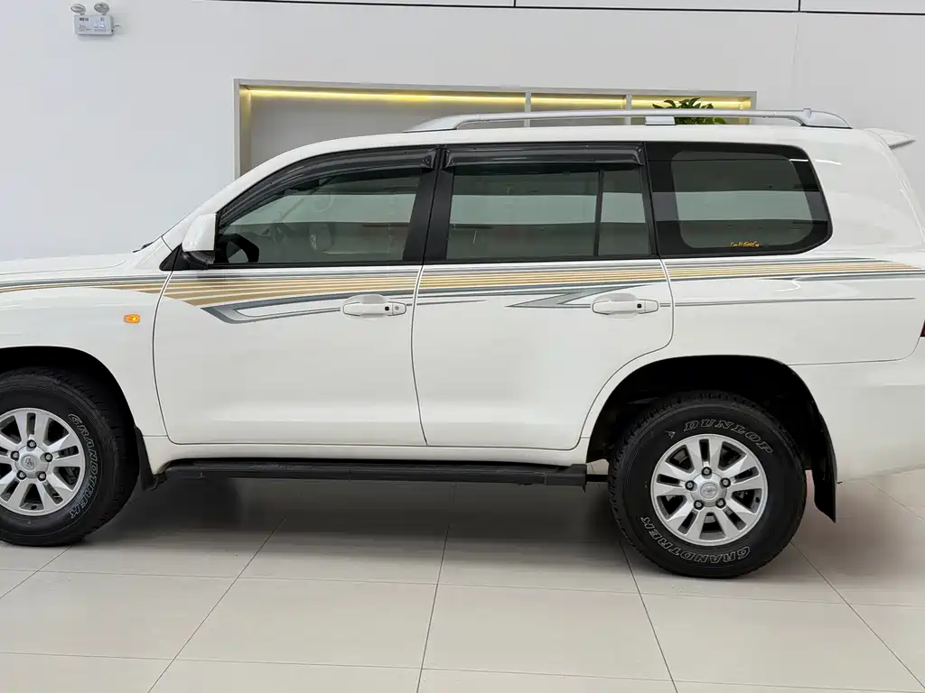 Toyota Land Cruiser 2010 4.7L AT VX