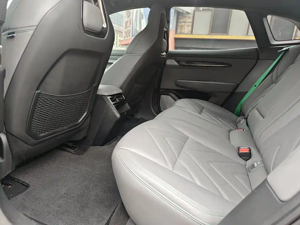 ZEEKR EXTREME KRYPTON 001