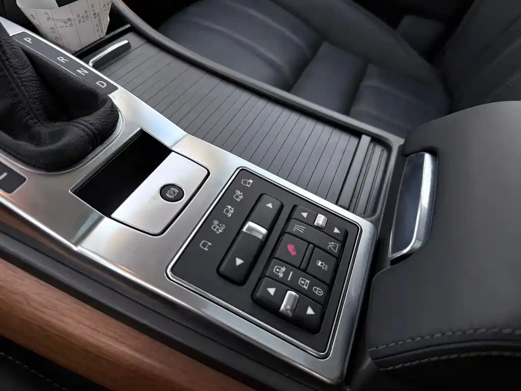 Land Rover Sport — миниатюра 22