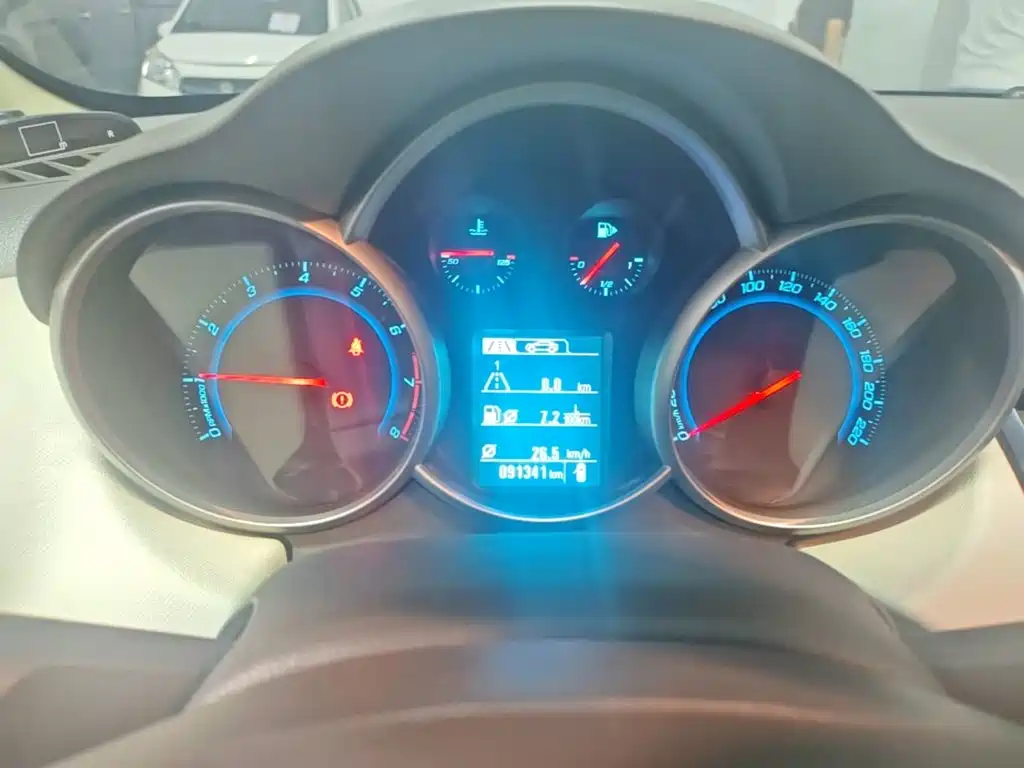 Chevrolet Cruze — миниатюра 12
