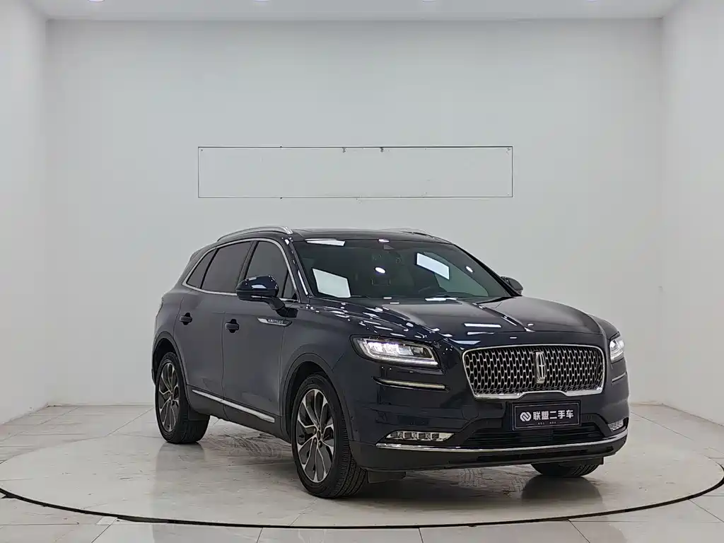 Lincoln Nautilus 2021 2.0T