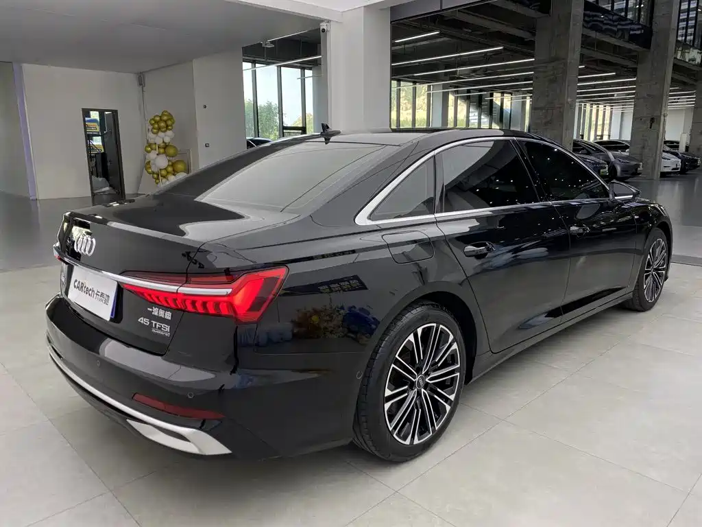 Audi A6L — миниатюра 10