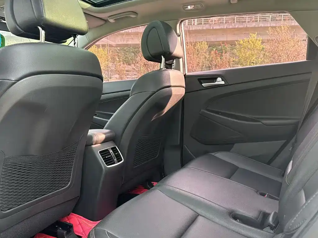 Hyundai Tucson — миниатюра 6