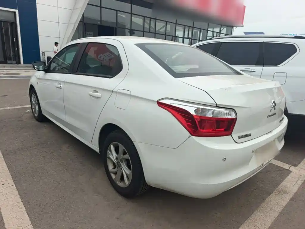 Citroen Elysee — миниатюра 5