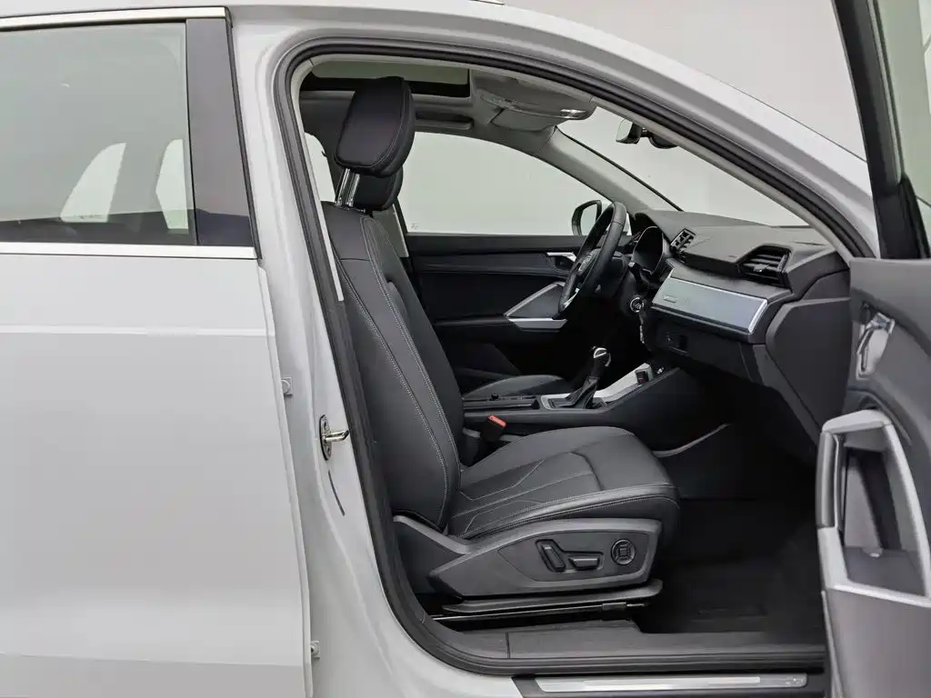 Audi Q3 — миниатюра 23