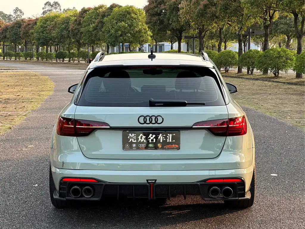 Audi A4 2021 allroad quattro