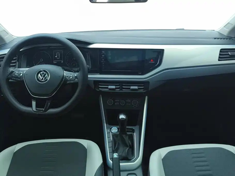 Volkswagen Polo — миниатюра 12