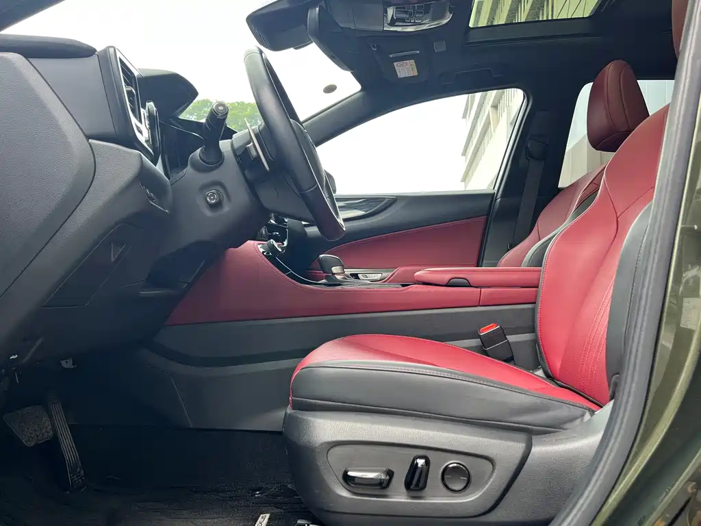 Lexus NX — миниатюра 4
