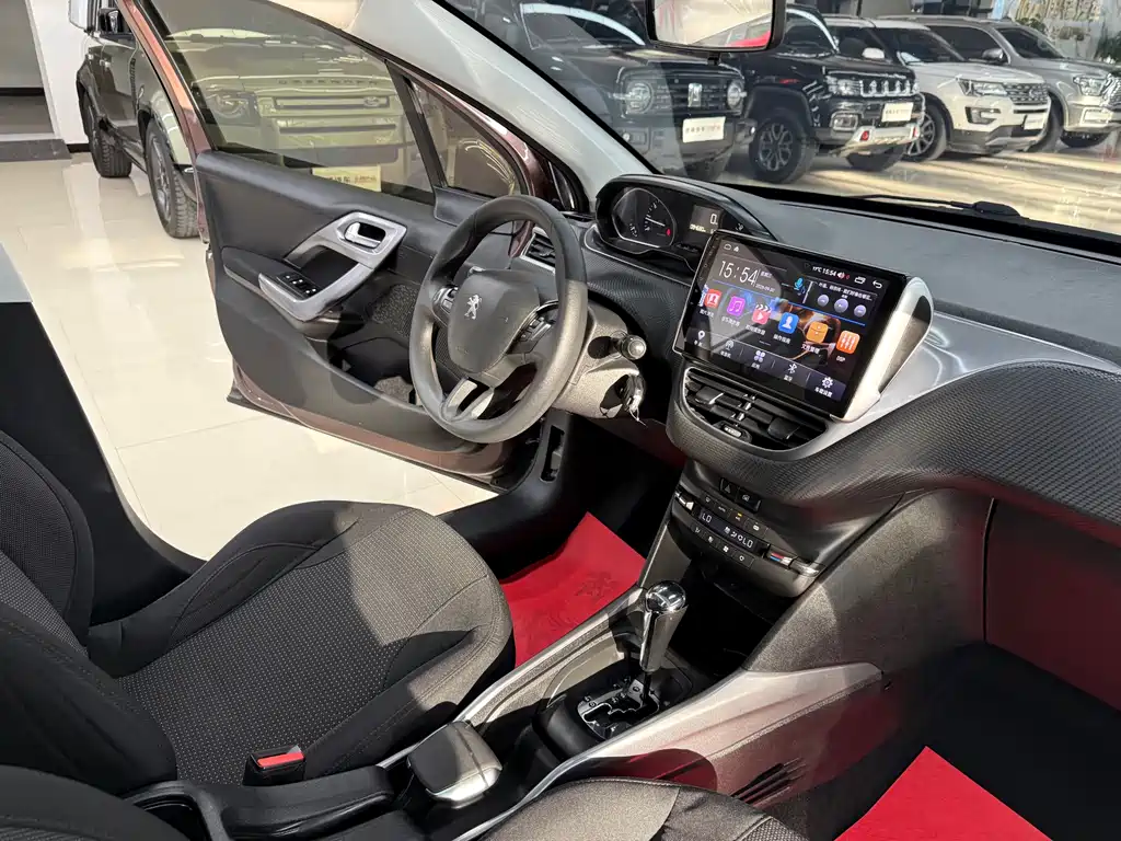 Peugeot 2008 — миниатюра 20