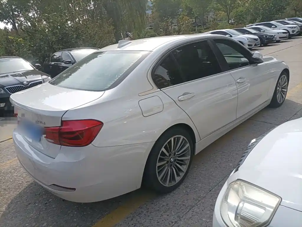 BMW 3 Series — миниатюра 7