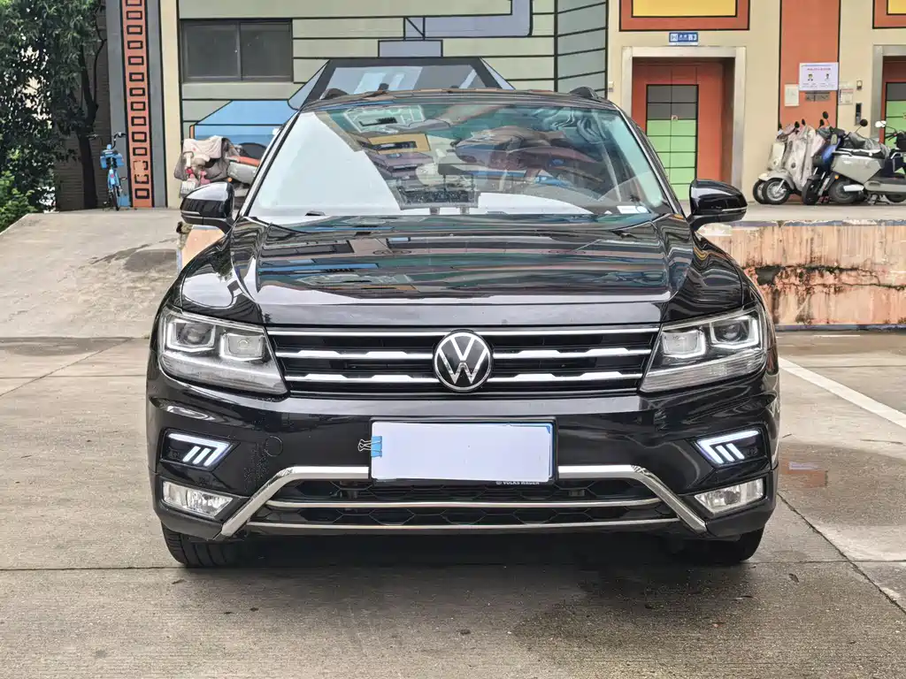 Volkswagen Tiguan L L 2021 330TSI AT