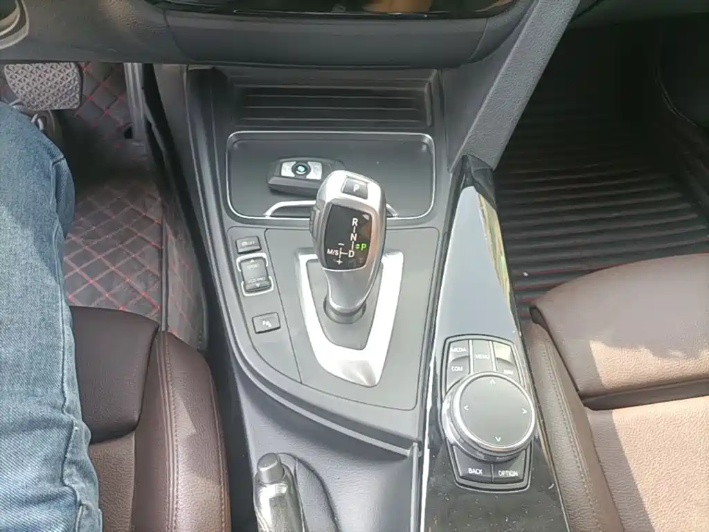 BMW 3 Series — миниатюра 14
