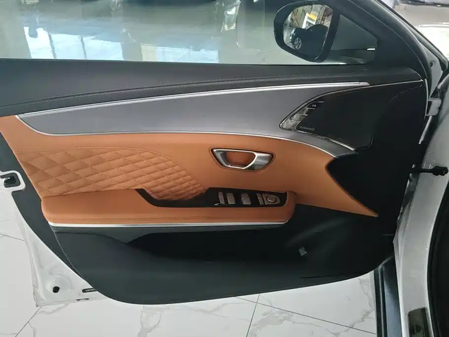 BYD Han — миниатюра 7