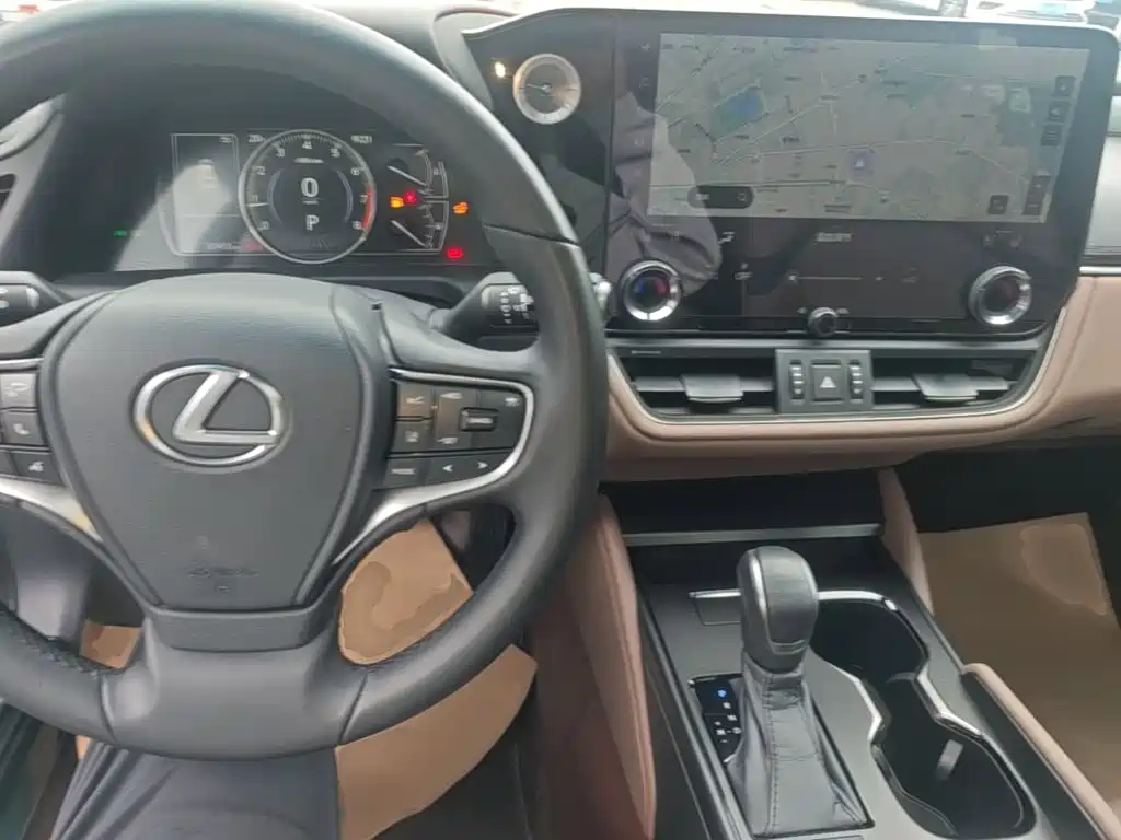Lexus ES — миниатюра 10
