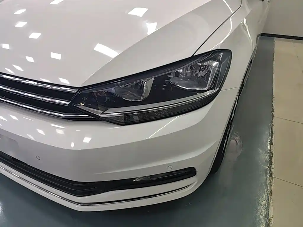 Volkswagen Touran — миниатюра 24