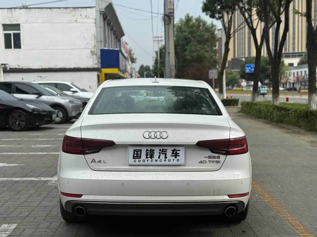 Audi A4L — миниатюра 5