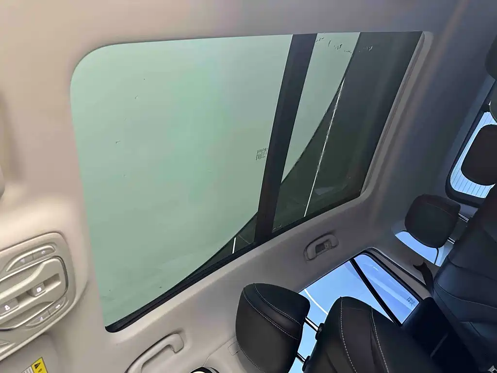 Roewe RX5 MAX — миниатюра 14
