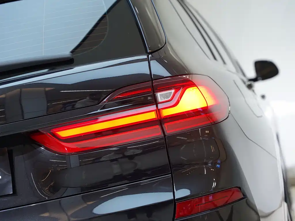 BMW X7 2020 xDrive40i Premium M Sport