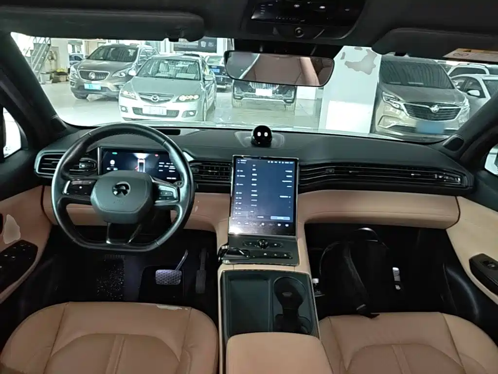 NIO ES6 — миниатюра 10
