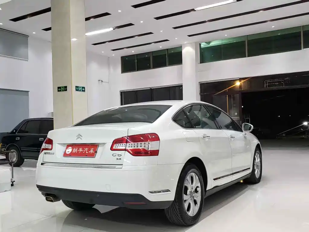 Citroen C5 2011 2.3L AT