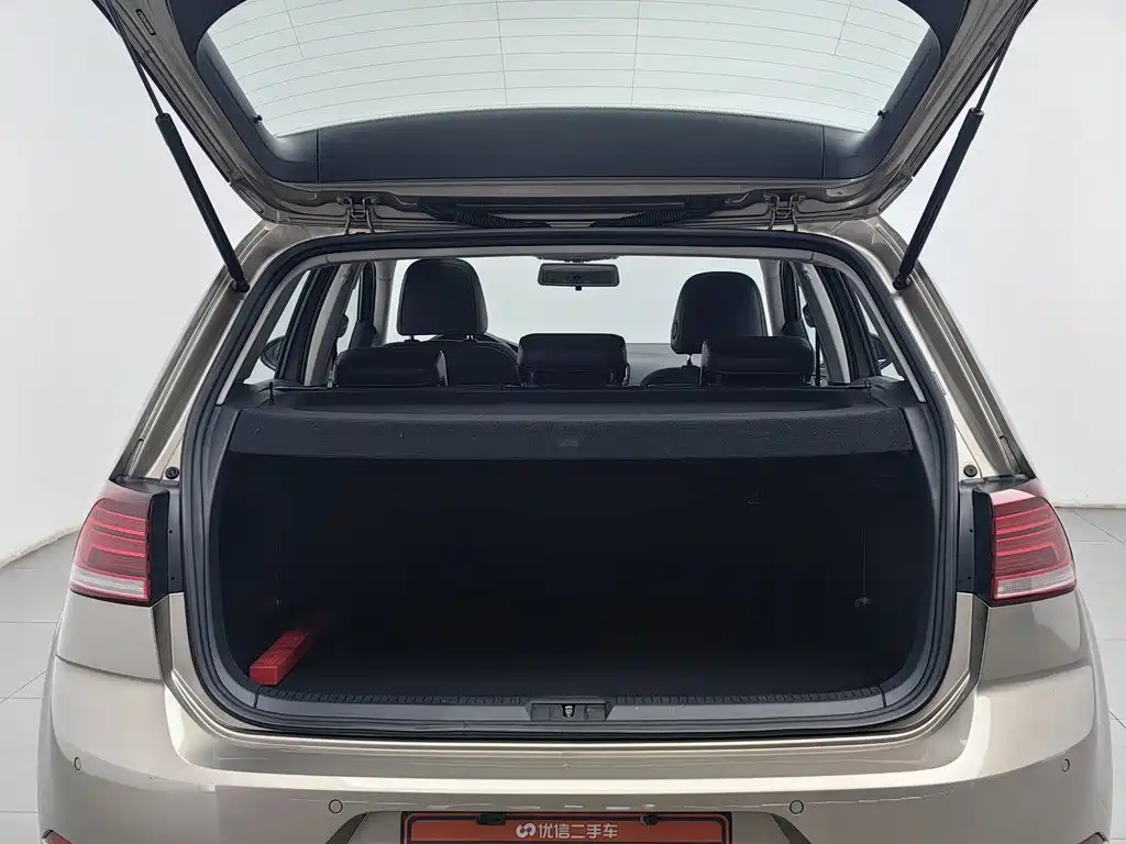 Volkswagen Golf — миниатюра 16