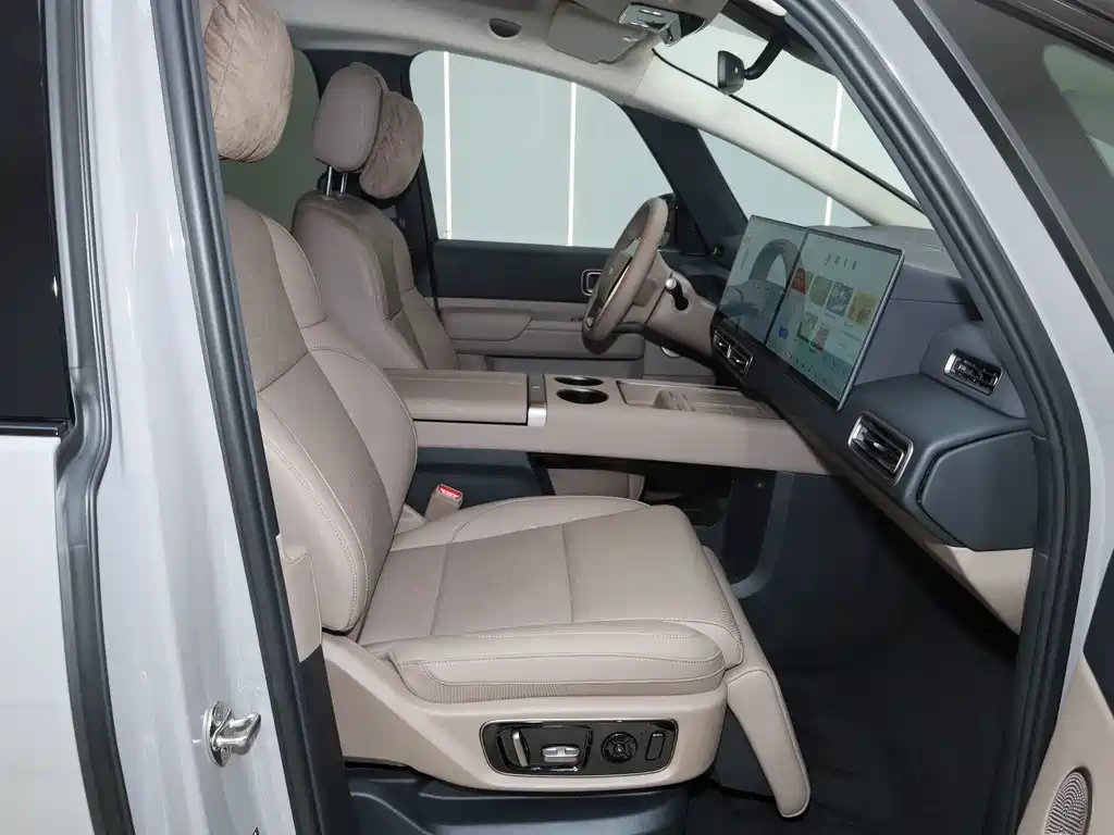 Li Auto Li MEGA — миниатюра 14