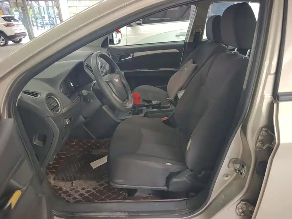 Roewe 350 — миниатюра 15