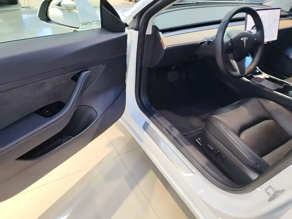 Tesla Model 3 — фотографии объявления, Фото 16