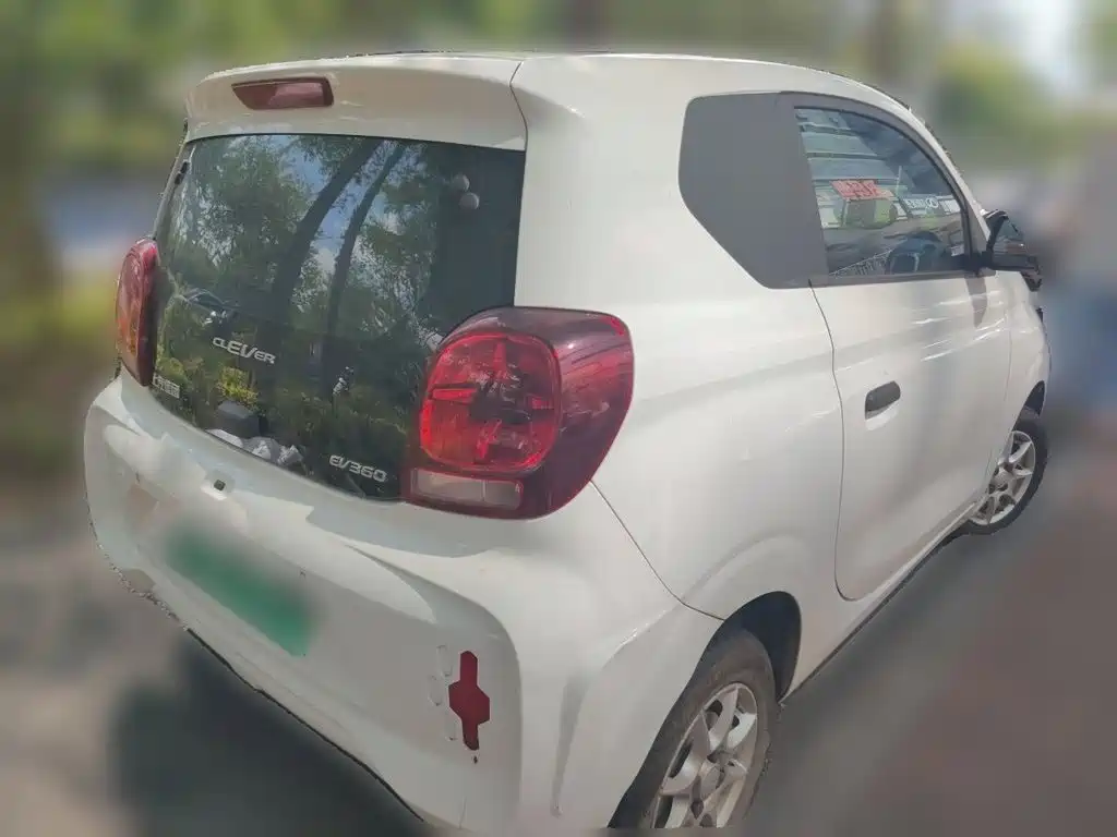 Roewe Clever — миниатюра 4