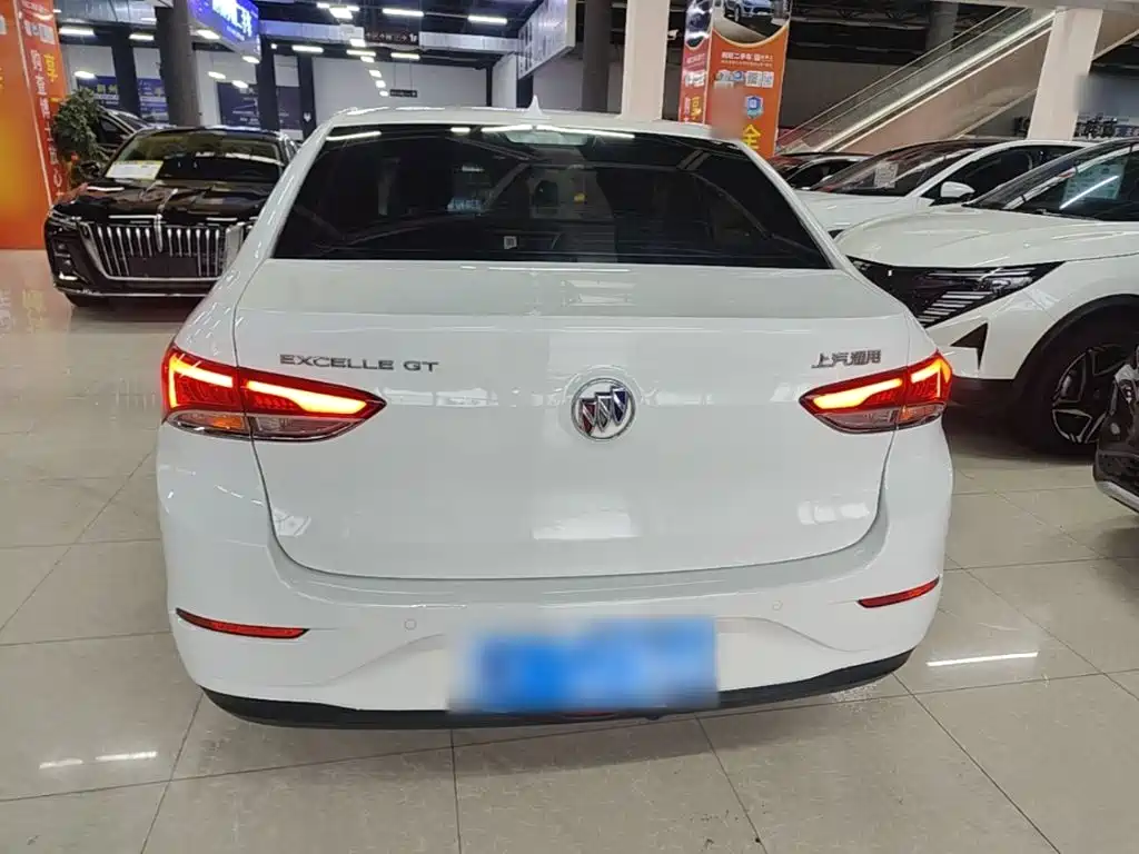 Buick Excelle — миниатюра 6