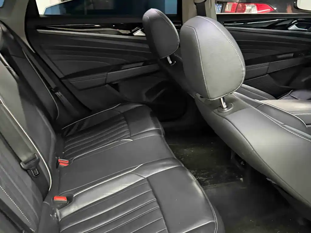 Volkswagen Passat 2023 330TSI Elite