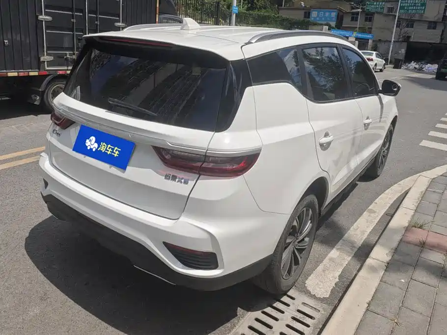 Geely Vision X6 — миниатюра 3
