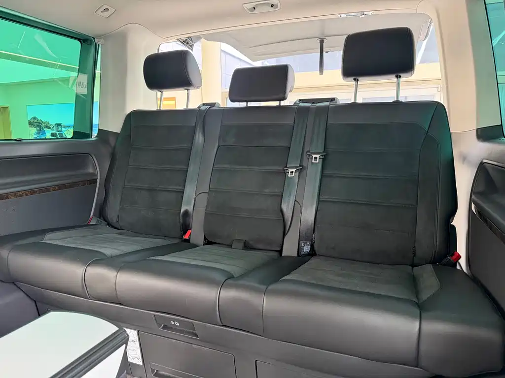 Volkswagen Multivan — миниатюра 15