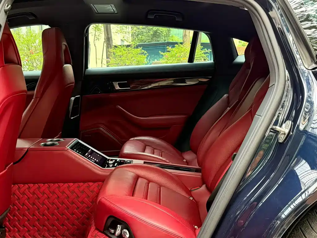 Porsche Panamera — миниатюра 7
