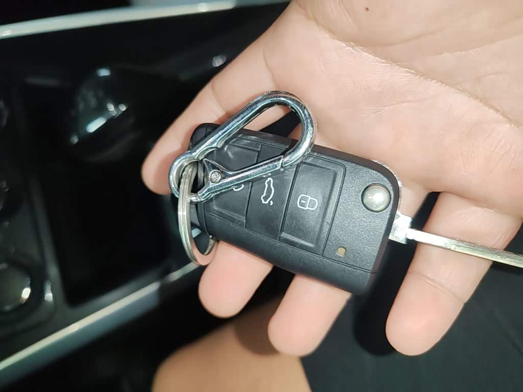 Volkswagen Polo 1.5 л 2021 г. Белый, пробег 44200 км