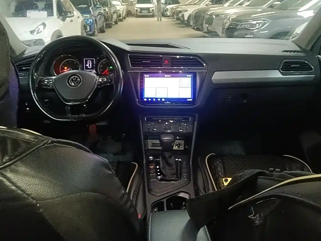 Volkswagen Tiguan L — миниатюра 6