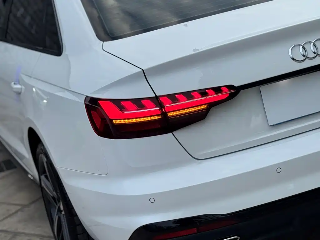 Audi A4L — миниатюра 20
