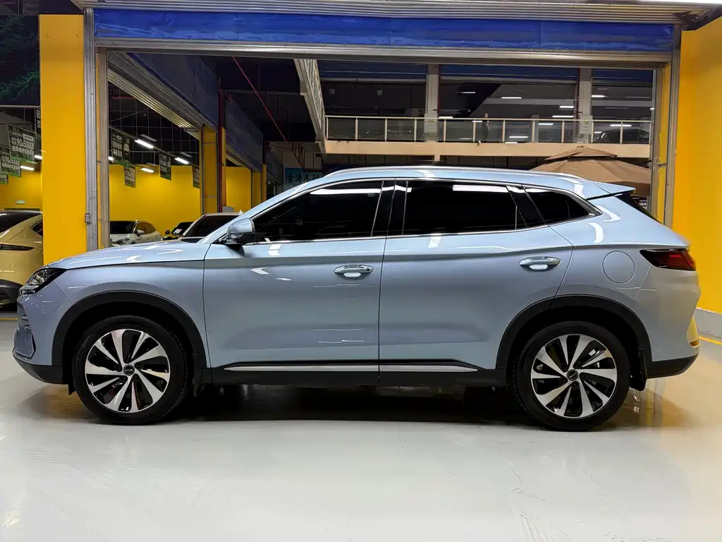 BYD Song Plus PLUS 2023 Champion DM-i 110KM Flagship PLUS
