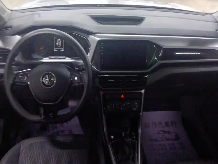 Volkswagen T-Cross — миниатюра 12