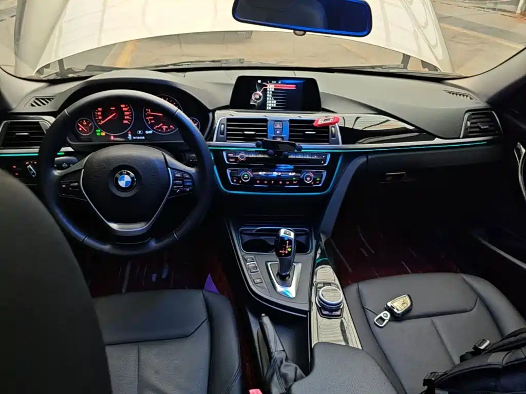 BMW 3 Series — миниатюра 10