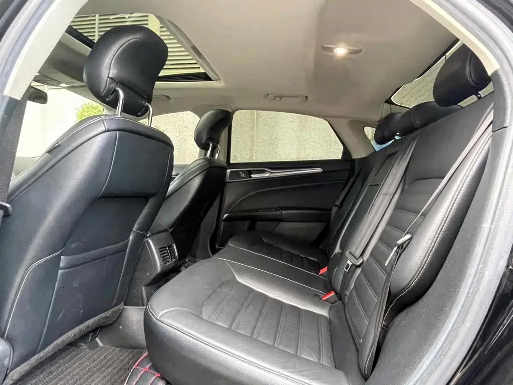Ford Mondeo — миниатюра 5